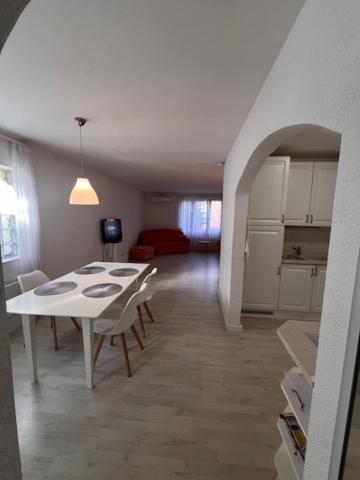 Sofi Appartment Heviz Exterior photo